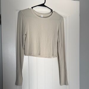 Lululemon Athletica Beige Long Sleeve Crop Top
